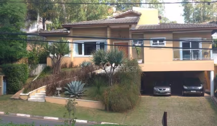 Casa em condomínio na Granja Viana!!!
