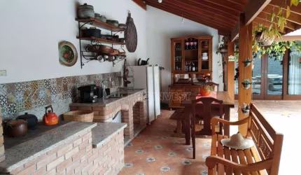 Casa com 3 dormitórios à venda, 350 m² por R$ 1.500.000,00 - Granja Viana - Fazendinha - Km 23 - Carapicuíba/SP