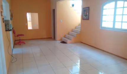 Casa com 3 dormitórios à venda, 294 m² por R$ 960.000,00 - Ganja Viana - Cotia/SP