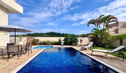 Casa com 3 suites à venda, 388 m² por R$ 2.800.000 - Granja Viana