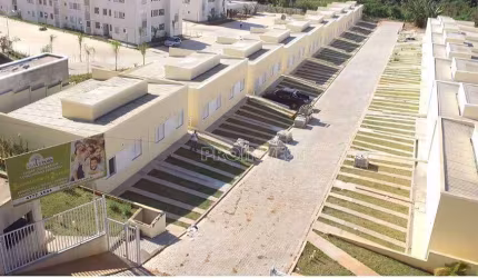 Casa com 3 dormitórios à venda, 50 m² por R$ 319.000,00 - Água Espraiada (Caucaia do Alto) - Cotia/SP