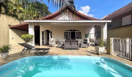 Casa com 3 dormitórios à venda, 131 m² por R$ 990.000,00 - Vila Diva - Carapicuíba/SP