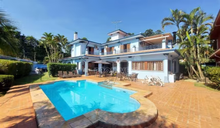 Casa com 3 dormitórios à venda, 368 m² por R$ 1.650.000,00 - Granja Viana - Fazendinha - Km 23 - Carapicuíba/SP