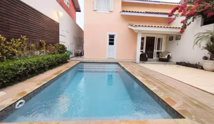 Casa com 3 dormitórios à venda, 146 m² por R$ 1.200.000,00 - Jardim Pioneira - Cotia/SP