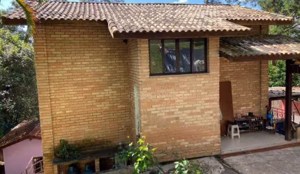 Casa com 3 dormitórios à venda, 208 m² por R$ 800.000,00 - Granja Viana - Cotia/SP