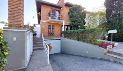 Casa com 3 dormitórios à venda, 320 m² por R$ 1.400.000,00 - Granja Viana - Cotia/SP