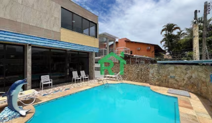 Casa Beira-Mar, Reformada, 6 Dormitórios (4 Suítes), 4 Vagas, Lazer, Enseada, Guarujá/SP