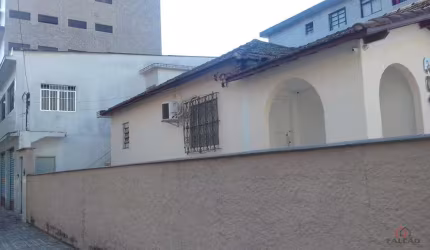Terreno à venda na Comendador Alfaya Rodrigues - de 565 ao fim - lado ímpar, 601, Ponta da Praia, Santos por R$ 1.200.000