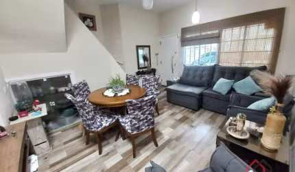 Casa com 3 quartos à venda na Rua João Caetano, 189, Campo Grande, Santos por R$ 899.000