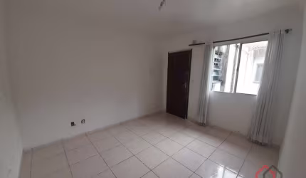 Apartamento com 2 quartos para alugar na Torquato Dias, 990, Morro Nova Cintra, Santos por R$ 1.600