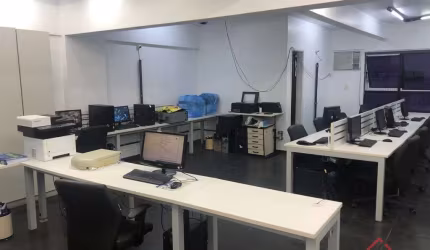 Sala comercial com 1 sala à venda na Rua João Ramalho, 825, Centro, São Vicente por R$ 190.000