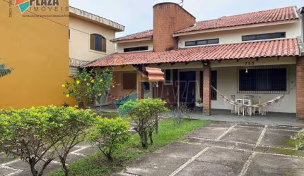 Casa à venda, 180 m² por R$ 650.000,00 - Mirim - Praia Grande/SP