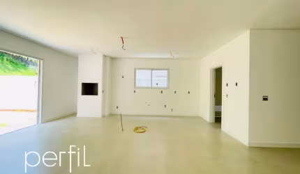 Sobrado Geminado Novo a Venda 2 suítes mais 2 quartos Bairro Glória Joinville SC