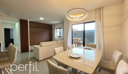 Apartamento giardino a venda com três quartos sendo uma suíte no bairro Costa e Silva - Joinville/ SC