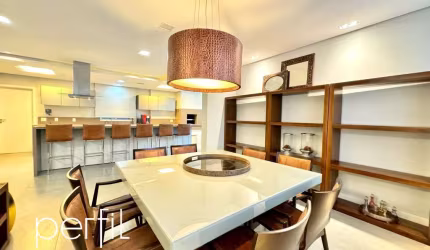 Apartamento à venda - 100% mobiliado, pronto para morar - 3 suítes - 3 vagas - bairro Glória - Joinville/SC.