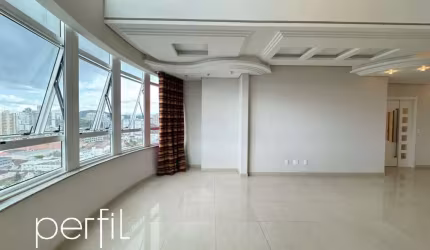 Cobertura duplex a venda com três suítes no bairro Centro - Joinville/ SC