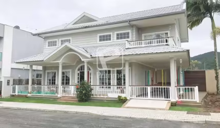 Casa com 3 suÍtes a venda em balneÁrio camboriÚ, Barra, Balneário Camboriú - SC
