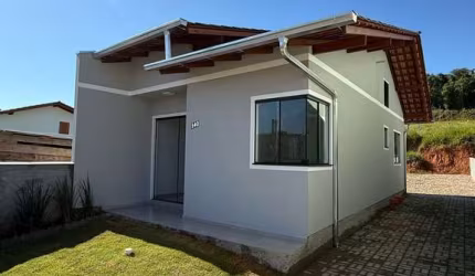 Casa à venda no bairro Arapongas - Indaial/SC