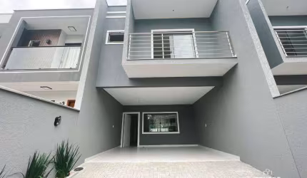 Sobrado com 3 dormitórios à venda, 145 m² por R$ 1.200.000,00 - Saguaçu - Joinville/SC