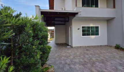 Sobrado Geminado com 3 dormitórios para alugar, 144 m² por R$ 3.480/mês - Costa e Silva - Joinville/SC