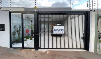 Casa para venda em Maringá/PR, Jardim Araucária, com 3 quartos, com 93 m² de construção