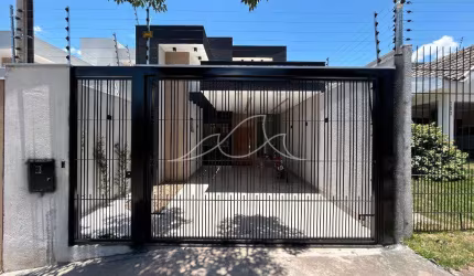 Casa à venda no Jd. Itália em Maringá/PR com 131,96 m² de construção, 02 suítes, 01 quarto, 02 vagas