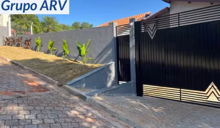 Casa em Condomínio com 3 suítes