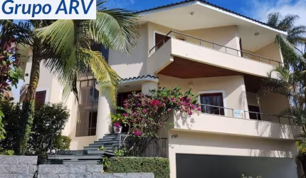 Casa com 3 suítes em Poços de Caldas MG