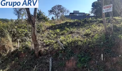 Terreno com 440 m² no Jardim Paulista em Atibaia