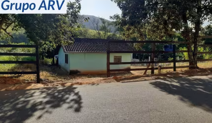 Chácara com 1.900 m² em Atibaia e região