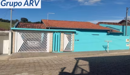 Casa com 3 dormitórios em Ouro Fino MG