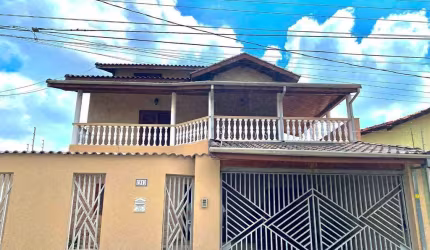 Sobrado com 4 dormitórios à venda, 340 m² por R$ 1.000.000,00 - Jardim Santa Maria - Jacareí/SP