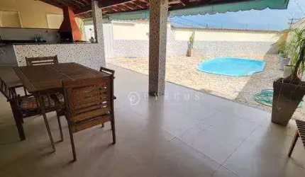 Casa com 5 dormitórios à venda, 200 m² por R$ 950.000,00 - Residencial Village Santana - Guaratinguetá/SP