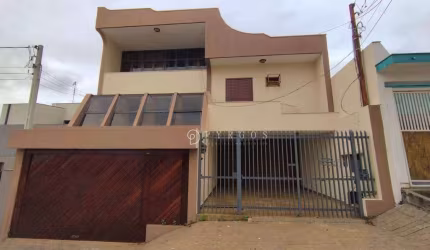 Sobrado com 9 dormitórios, 600 m² - venda por R$ 1.100.000,00 ou aluguel por R$ 5.100,00/mês - Centro - Jacareí/SP