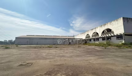 Área comercial beira Dutra para locação com 20.000m², SJC - SP