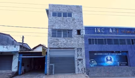 Sobrado de 300m² com 2 Dormitórios para Alugar por R$ 2.800/mês – São João, Jacareí/SP