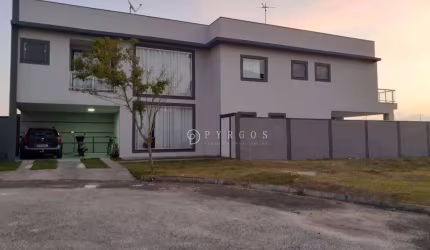 Sobrado com 4 dormitórios à venda, 247 m² por R$ 1.260.000,00 - Jardim Jacinto - Jacareí/SP