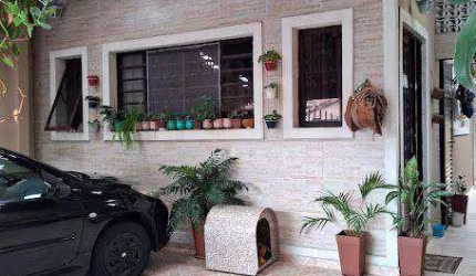 Casa a venda com 3 suítes no bairro Bosque dos Eucaliptos em SJC