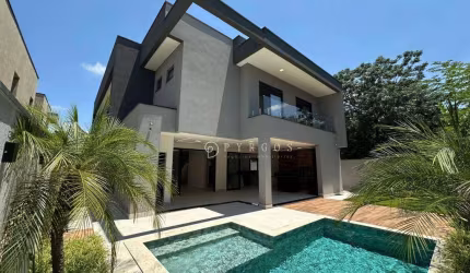 Sobrado de Alto Padrão, com piscina, disponível para venda, no condomínio Jardim do Golfe 2, em São José dos Campos - SP