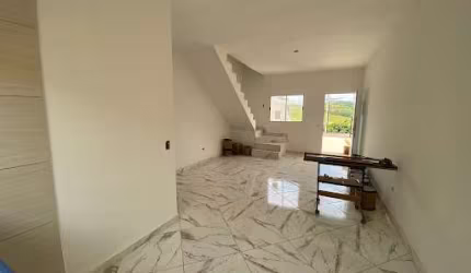 Sobrado com quintal, sacada 2 dormitórios 2 vagas à venda, 80 m² por R$ 295.000 - Jardim Santo Antônio da Boa Vista - Jacareí/SP