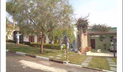 Casa à venda, 562 m² por R$ 1.830.000,00 - Vila Petrópolis - Atibaia/SP