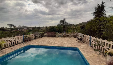 Chácara com 3 dormitórios à venda, 980 m² por R$ 530.000,00 - Vitória Régia - Atibaia/SP