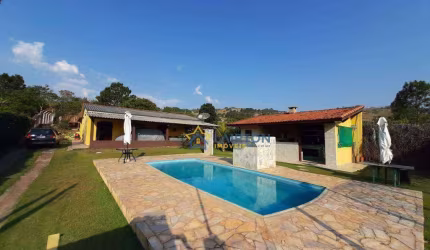 Chácara com 4 Dormitórios à Venda em Caiocara, Atibaia - 1000 m² - Com Piscina e Espaço Gourmet