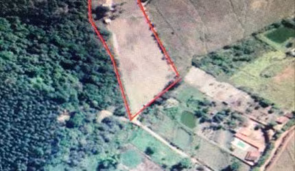 Sítio com 2 dormitórios à venda, 30000 m² por R$ 1.000.000,00 - Peão - Piracaia/SP