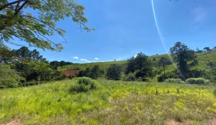 Terrenos à Venda em Condomínio Fechado - Piracaia SP