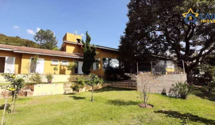 Casa de 4 Dormitórios à Venda em Itapetinga, Atibaia - 339 m² com Vista Panorâmica