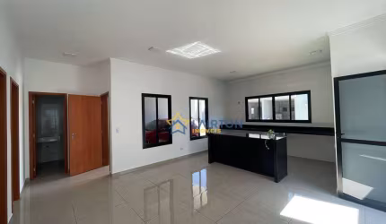 Casa Térrea com 2 Dormitórios à Venda no Bairro da Usina, Atibaia/SP - 82 m²