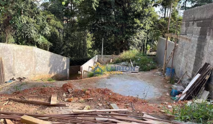 Terreno à Venda em Mairiporã: 267 m² no Bairro Jundiazinho com Projeto Aprovado por R$ 233.000