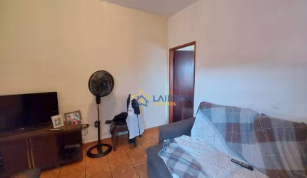 Casa de 2 Dormitórios à Venda no Jardim Alvinópolis, Atibaia/SP: Conforto e Localização Ideal