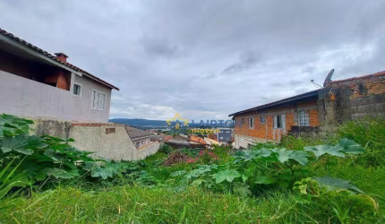 Terreno incrível, perfeito para sua futura moradia.
